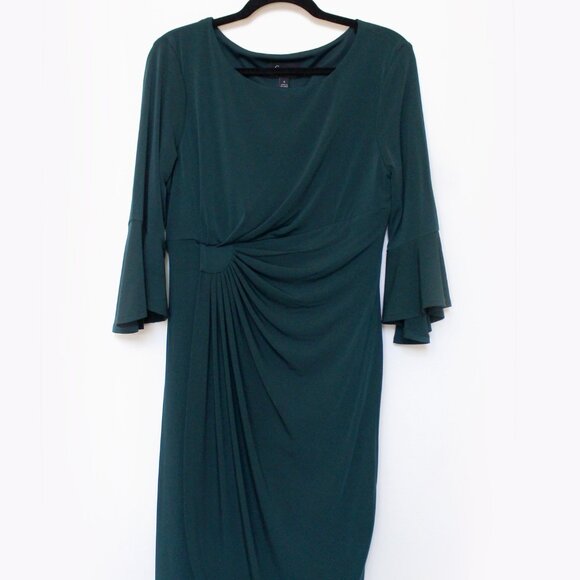 Connected Apparel Women’s Green Ruched Bell Sleeve Cocktail Dress Size 6 - Picture 1 of 4